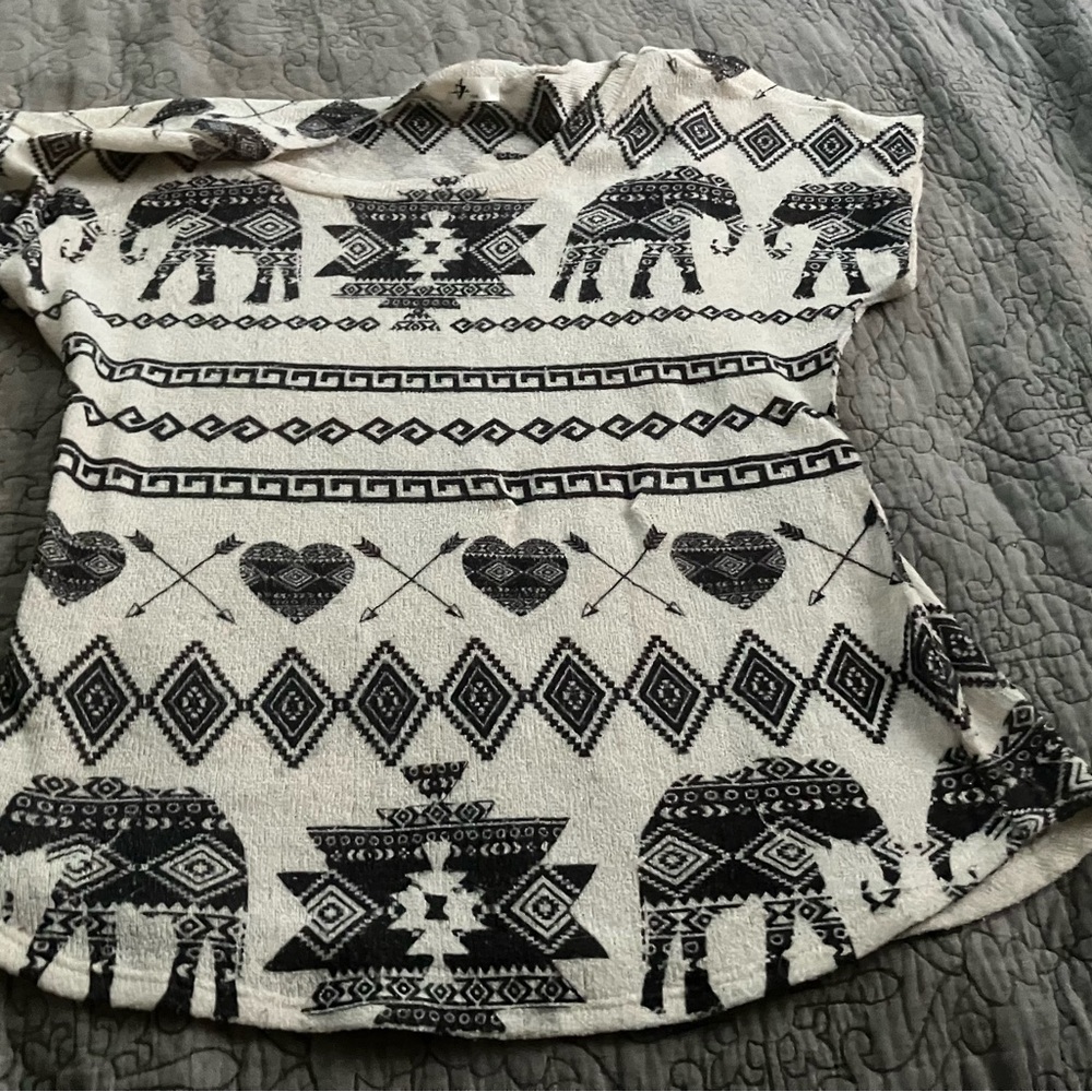 Chic Black and White Elephant Patterned Top